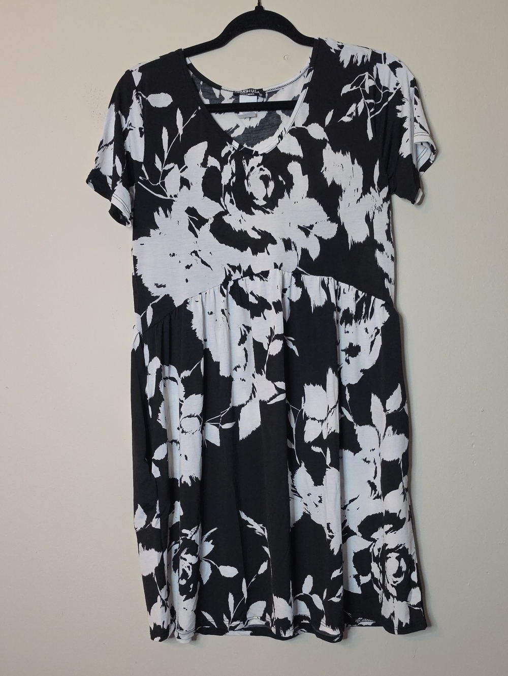 HEIMISH Black & White Floral Dress W/POCKETS